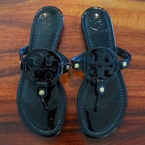 TORY BURCH MILLER PATENT LEATHER SANDAL. Size 7.5
